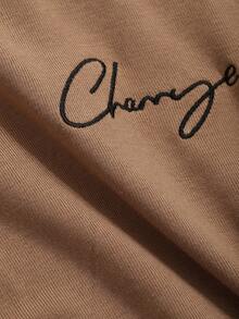 Dazy Star Camiseta crop con estampado de letra fruncido bajo curvo - Café integral - Ver 5