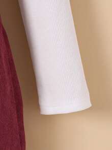 SHEIN Tween Girl Solid Tee & Button Front Belted Corduroy Overall Dress - Burgundy - View 3