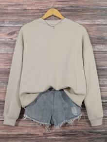 SHEIN Unity Hơn Slogan & Vượt qua Đồ họa Thả vai Áo nỉ - Màu be - Xem 2