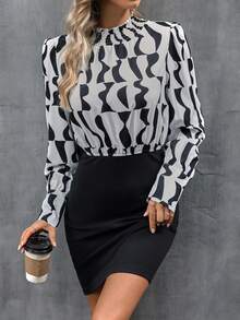 SHEIN Clasi 滿版印花小高領緊身洋裝 - 黑與白 - 查看 3