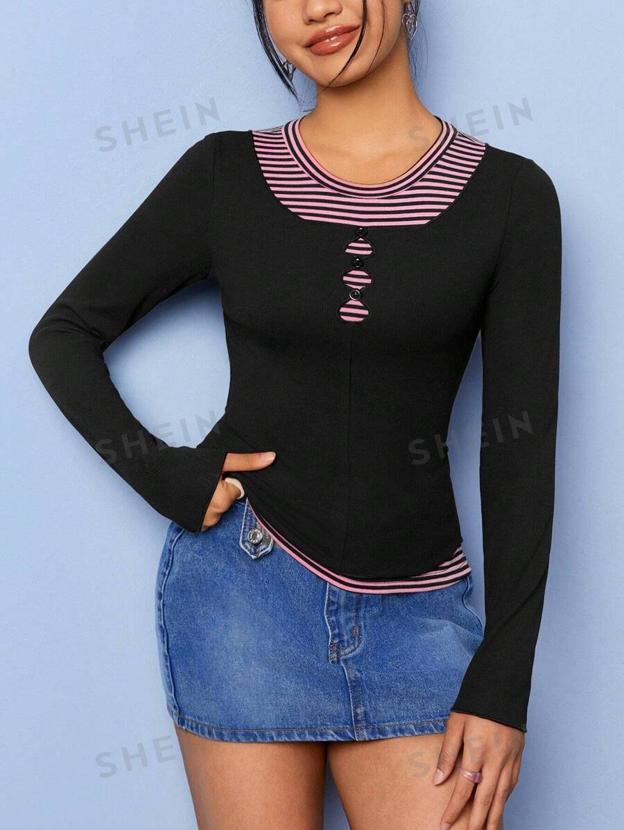 SHEIN EZwear Camiseta con estampado de rayas con diseño de botón