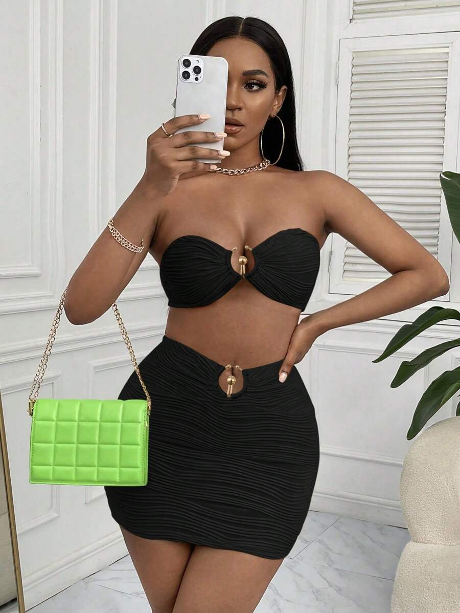 SHEIN SXY 環鏈抹胸上衣&包臀半身裙 - 黑色 - 查看 1
