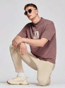 Manfinity VCAY 2pcs/Set Men's Loose Letter Graphic Mock Neck T-Shirt And Sweatpants - Brown - View 3