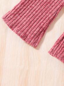 SHEIN 女大童字母補丁細節小高領T恤&喇叭褲 - 玫紅色 - 查看 3