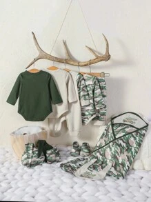 SHEIN Baby Boy Car Print Bodysuit & Camo Print Pants & Jumpsuit & Hat & Bibs & Gloves & Blanket