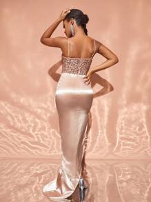 亮片上衣配對比色缎面裙摆的吊带派对礼服 - 香檳色 - 查看 2