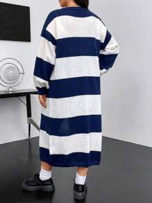 Flirla Cárdigan de hombros caídos en dos tonos de talla grande - Azul y blanco - Ver 2