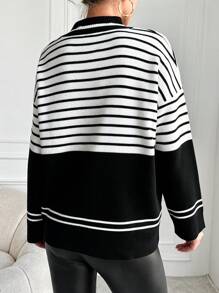 EURMUSE Mẫu sọc Thả vai Áo len - Đen và trắng - Xem 2