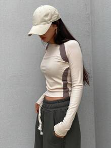 DAZY Áo thun crop top họa tiết chữ Colorblock, quần áo thu dài tay cho nữ - Màu be - Xem 6