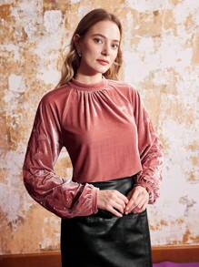MOTF PREMIUM VELVET FLORAL EMBROIDERY BLOUSE - Red - View 6
