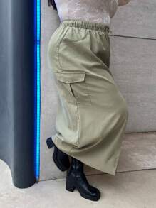 SHEIN Essnce Plus Drawstring Waist Split High Hem Cargo Skirt - Green - View 5