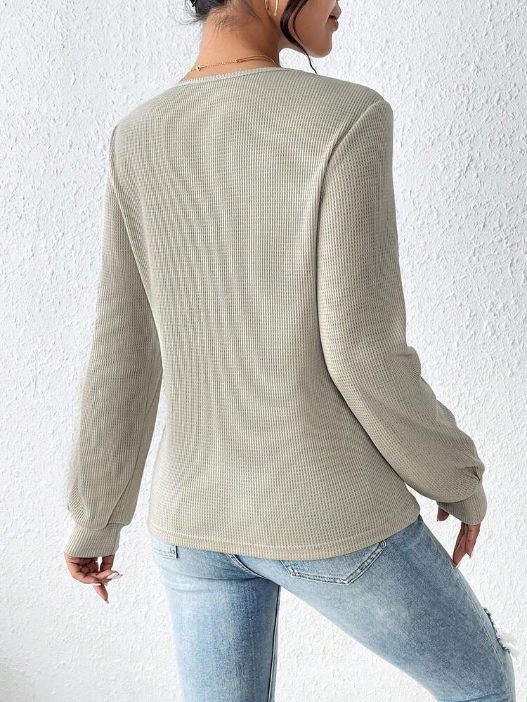 Cut Out Ripped Split Hem Tee