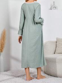 SHEIN 孕婦蕾絲拼接荷葉袖交叉領睡裙 - 綠色 - 查看 2