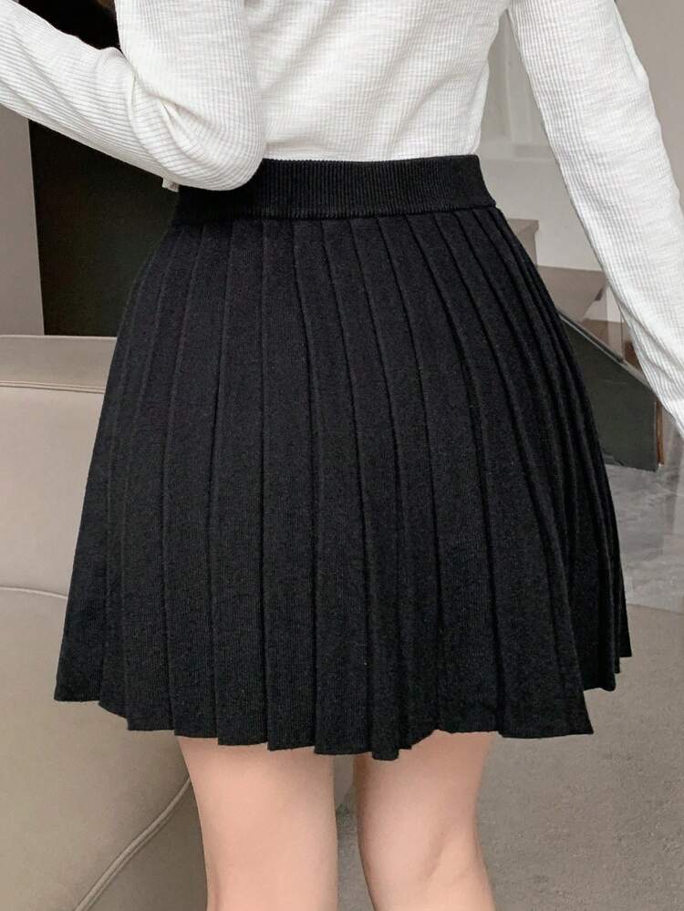 Solid Pleated Sweater Skirt