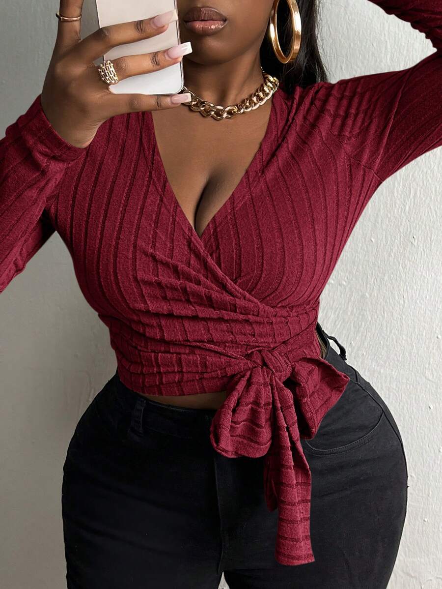 Slaydiva Plus Surplice Neck Knot Side Crop Tee - Red - View 1