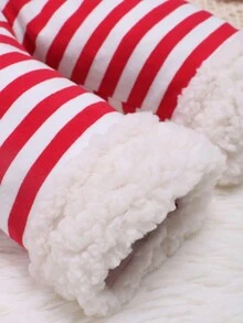 Baby Girl Striped Print Pom Pom Trimmed Hat & Shorts - Multicolor - View 3