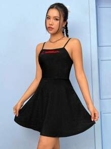 SHEIN EZwear 字母圖案吊帶洋裝