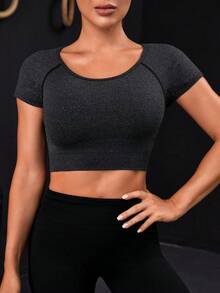 Easithlete 無縫插肩袖短款運動T恤 - 黑色 - 查看 5