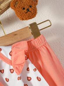 SHEIN Set regalo di body, tutina e pantaloni con bavaglino per bambine con grafica a cartoni animati e bordi a contrasto