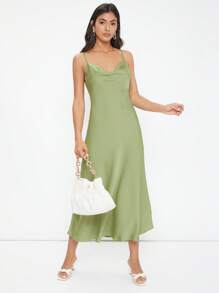 SHEIN BIZwear 垂褶領素色吊帶連衣裙