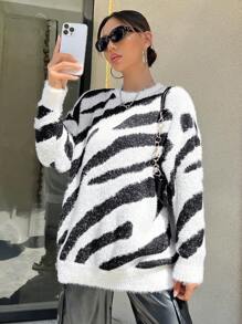 SHEIN Unity 斑馬紋圖案落肩袖毛茸茸套頭毛衣 - 彩色 - 查看 4
