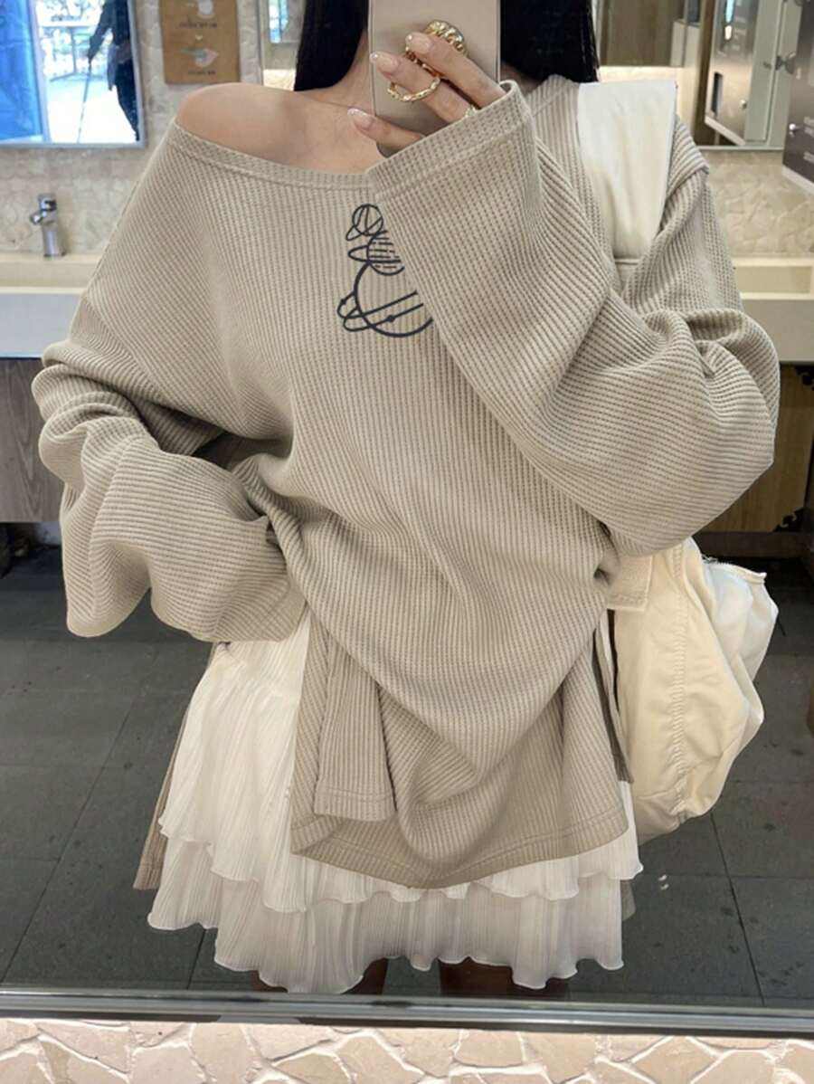 DAZY 星球印花落肩开衩下摆 T 恤，秋季服装长袖女式上衣 - 杏色 - 查看 1