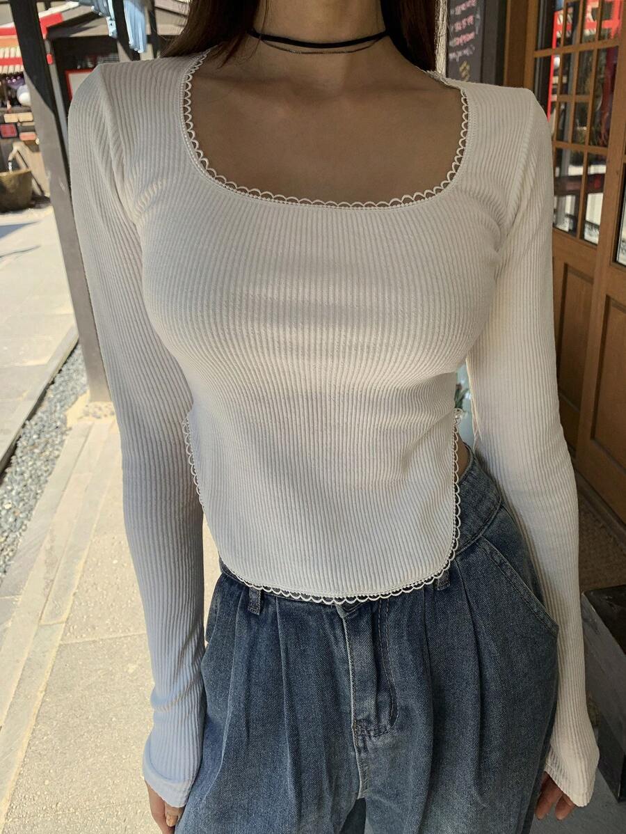 DAZY 純色帶扇貝邊的肋織t恤 - 白色 - 查看 1