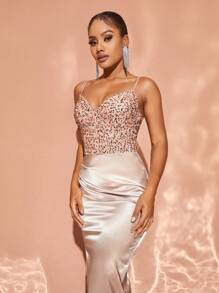 亮片上衣配對比色缎面裙摆的吊带派对礼服 - 香檳色 - 查看 4