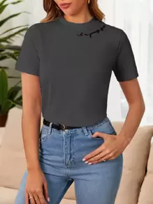 EURMUSE Camiseta con bordado de letra de cuello alto - Negro - Ver 5