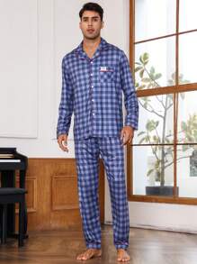 男士格紋印花字母補丁細節上衣和褲子睡衣套裝 - 軍綠色 - 查看 1