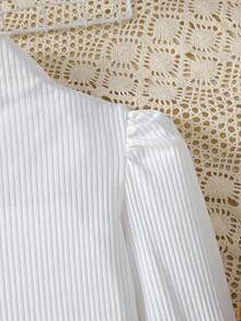 SHEIN Young Girl Floral Embroidery Ruffle Trim Overall Jumpsuit & Gigot Sleeve Tee - Brown - View 7