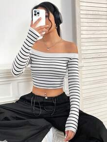 SHEIN Unity 條紋圖案一字肩短款毛衣 - 黑與白 - 查看 4