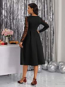 SHEIN Lady Contrast Mesh Hidden Pocket Dress Without Belt Dress For Churches - Black - View 2