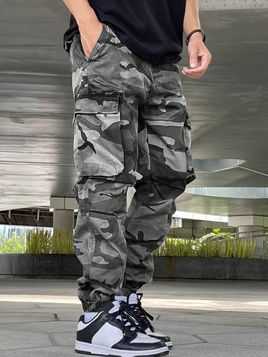 Manfinity Hypemode Loose Fit Men's Camouflage Print Cargo Pants With Flap Pockets, Side Drawstring And Elastic Waistband - Grey - View 1