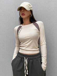 DAZY Áo thun crop top họa tiết chữ Colorblock, quần áo thu dài tay cho nữ - Màu be - Xem 4