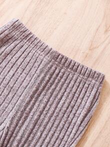 SHEIN 女大童字母補丁細節小高領T恤&喇叭褲 - 紫色 - 查看 5