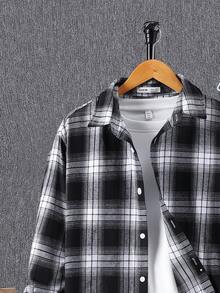 SHEIN Thiếu niên con trai Lỏng lẻo Phù hợp In kẻ sọc Vòng cổ Nút Lên Dệt Áo sơ mi Với Tay áo dài - Đen và trắng - Xem 3