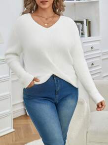 SHEIN Frenchy 白色不對稱下擺加大碼套頭毛衣