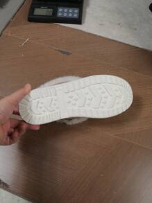 Minimalist Thermal Lined Faux Suede Casual Shoes