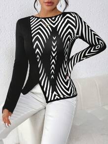 SHEIN Privé Geo Print Split Hem Tee - Black and White - View 2