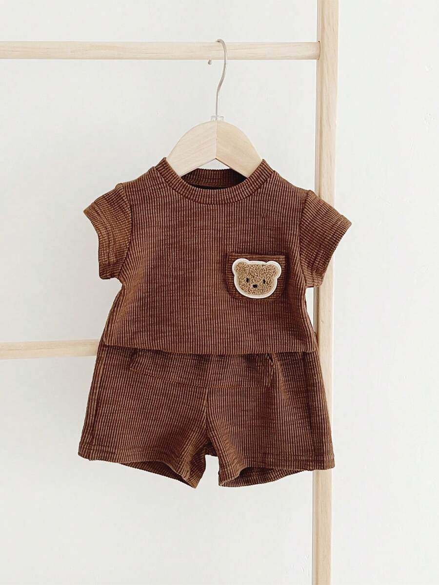 Roupa de Verão Xadrez em Plissado para Meninos e Meninas, de Manga Curta, 2 Peças para Escola e Atividades ao Ar Livre - Marrom Chocolate - Ver 1