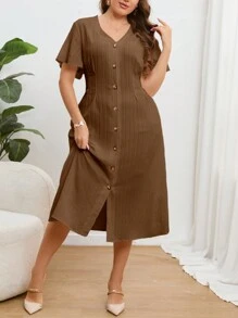 SHEIN Essnce 大碼前紐扣V領洋裝 - 咖啡棕 - 查看 1