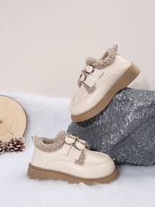 孩子們的平底鞋