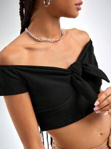 Muchica Top de hombros descubiertos tejido de canalé con nudo delantero