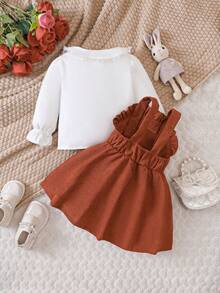 女嬰花卉刺繡荷葉袖上衣&背帶洋裝