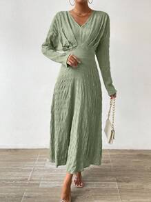 SHEIN Privé Chất rắn Cổ v Váy chữ A - màu xanh lá - Xem 2