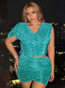 SHEIN SXY Plus V-neck Plisse Crop Top & Bodycon Skirt