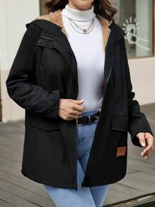 SHEIN LUNE 大碼翻蓋口袋連帽外套 - 黑色 - 查看 3