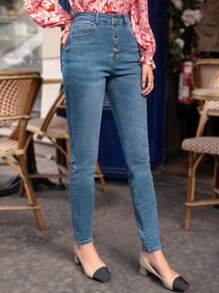 SHEIN Frenchy Jeans ajustados con botón