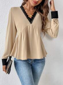 SHEIN Frenchy Blusa peplum ribete con encaje